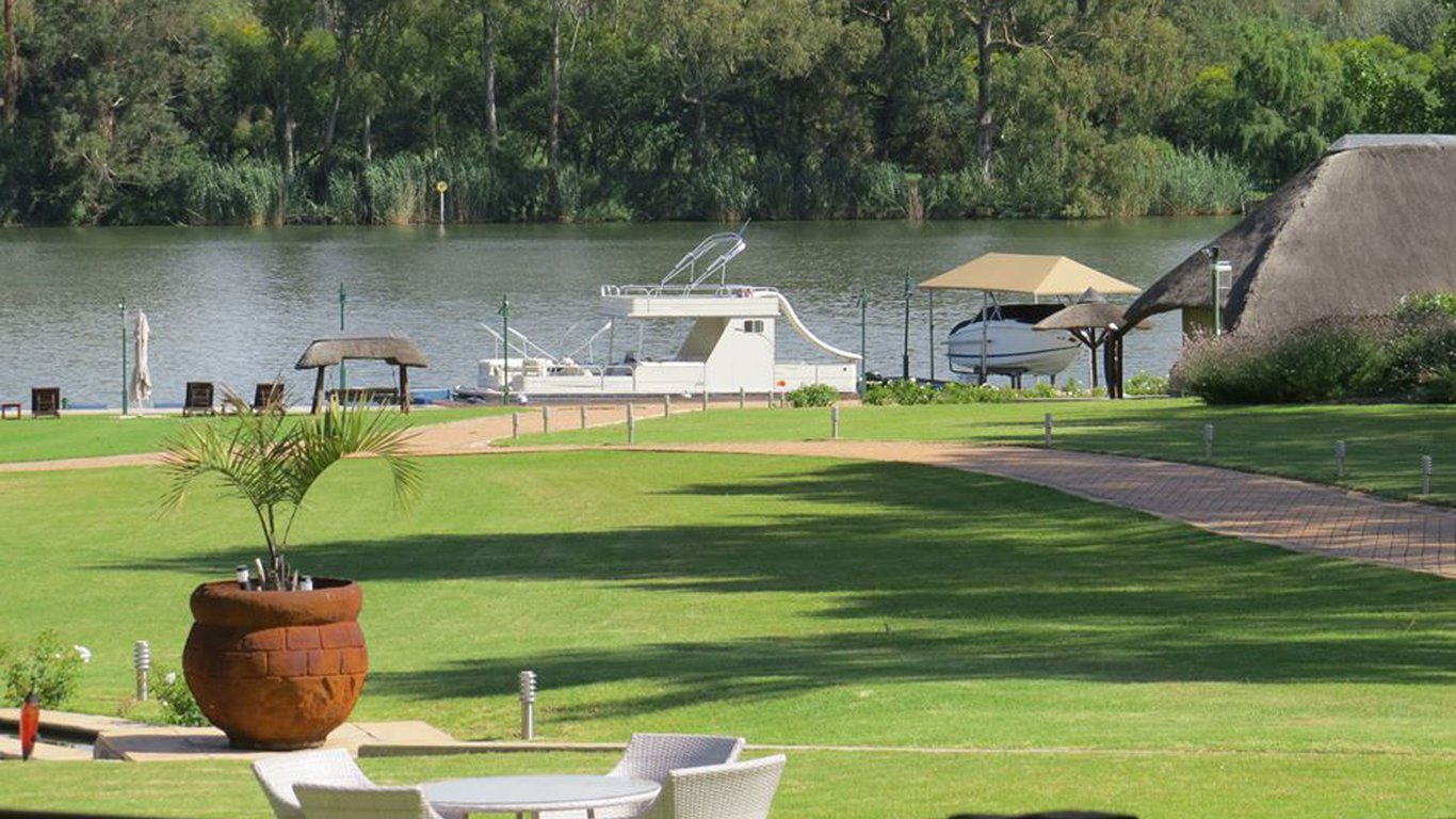 Vaal River Country Lodge In Vanderbijlpark Best Price Guaranteed