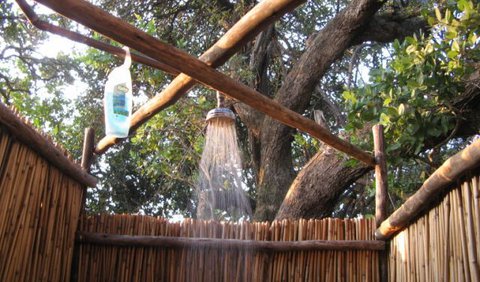 Hippo Chalets: Shower under the Stars (Outdoor Shower)