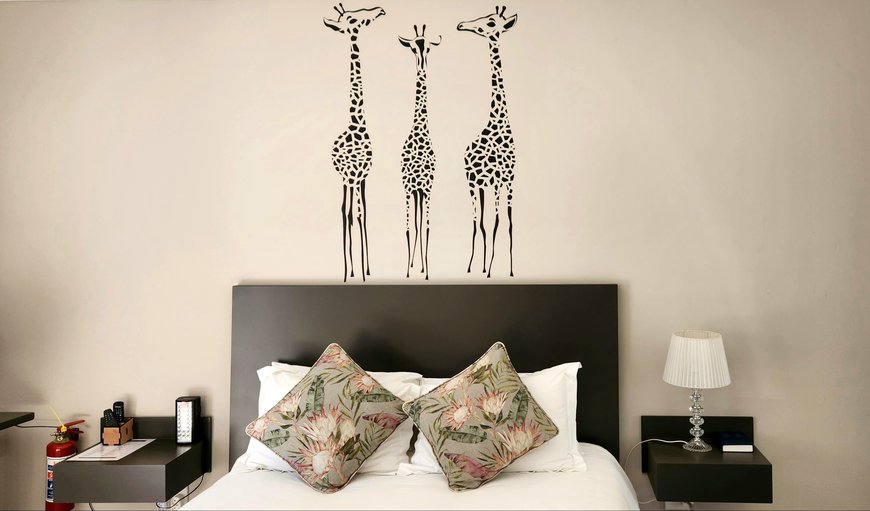 Giraffe Room #1: Giraffe Room
