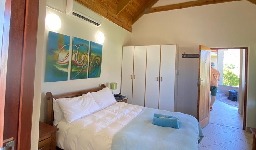 Chalet 5 - C5 - Sleeps 8: Photo of the whole room