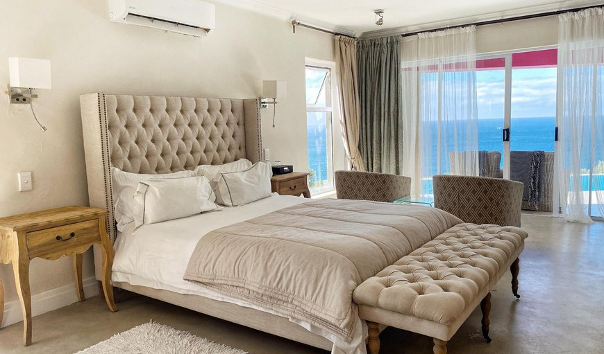 Deluxe Queen Room with Sea View: Bed