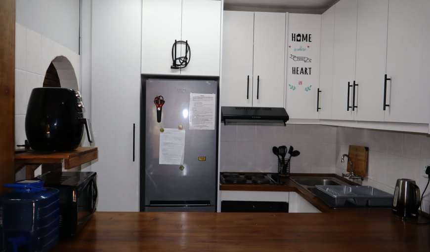 Two Bedroom, Self Catering Flats: Kitchen