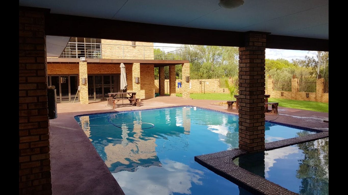 Tshetledi Guest House In Postmasburg — Best Price Guaranteed