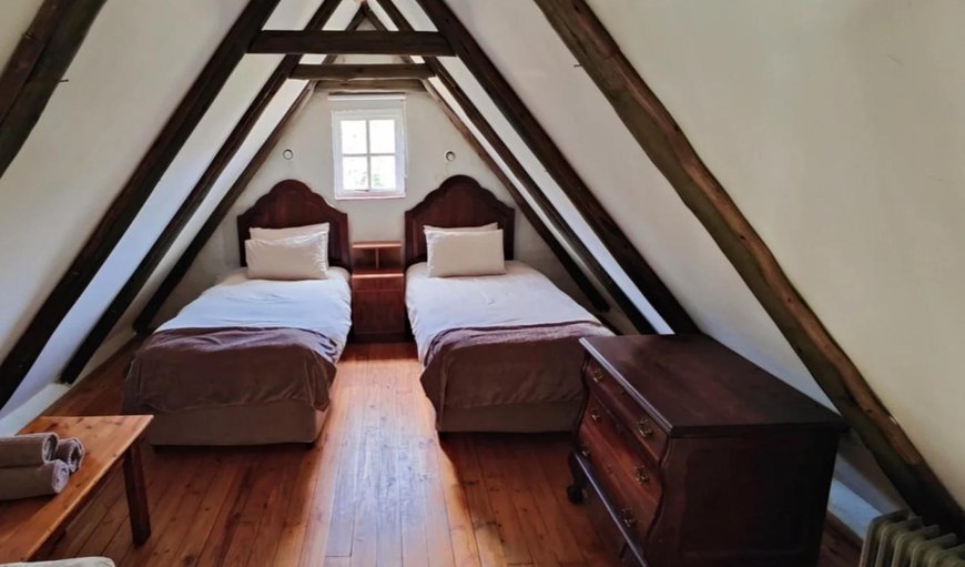 Tweenys Cottage: Bed