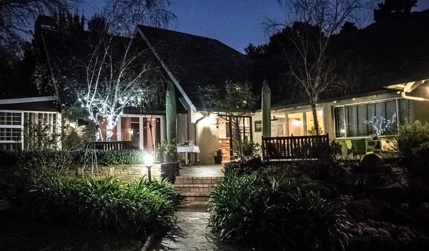 Luxury Rooms: Entrance to guest house