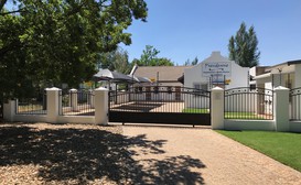 Presidensie Guest Rooms image