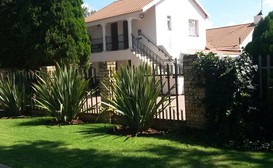 Magnolia Guesthouse Vaalpark image