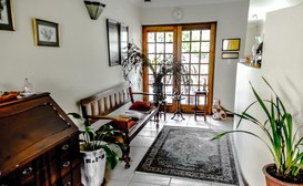 Dolliwarie Guest House image