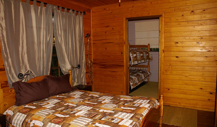 Bushbaby - S/C - (2 d/beds & 1 bunk bed) photo 4