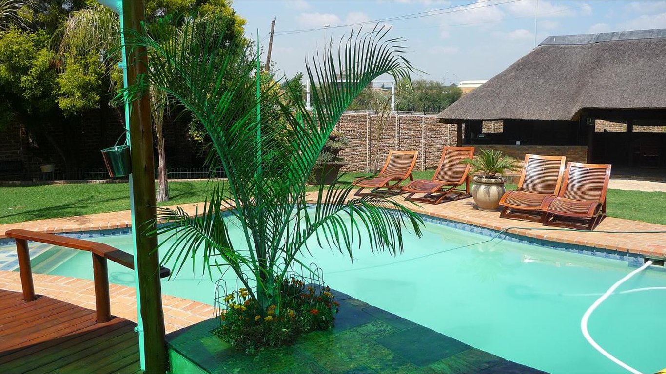 Karibu Guest House / B & B In Brakpan — Best Price Guaranteed