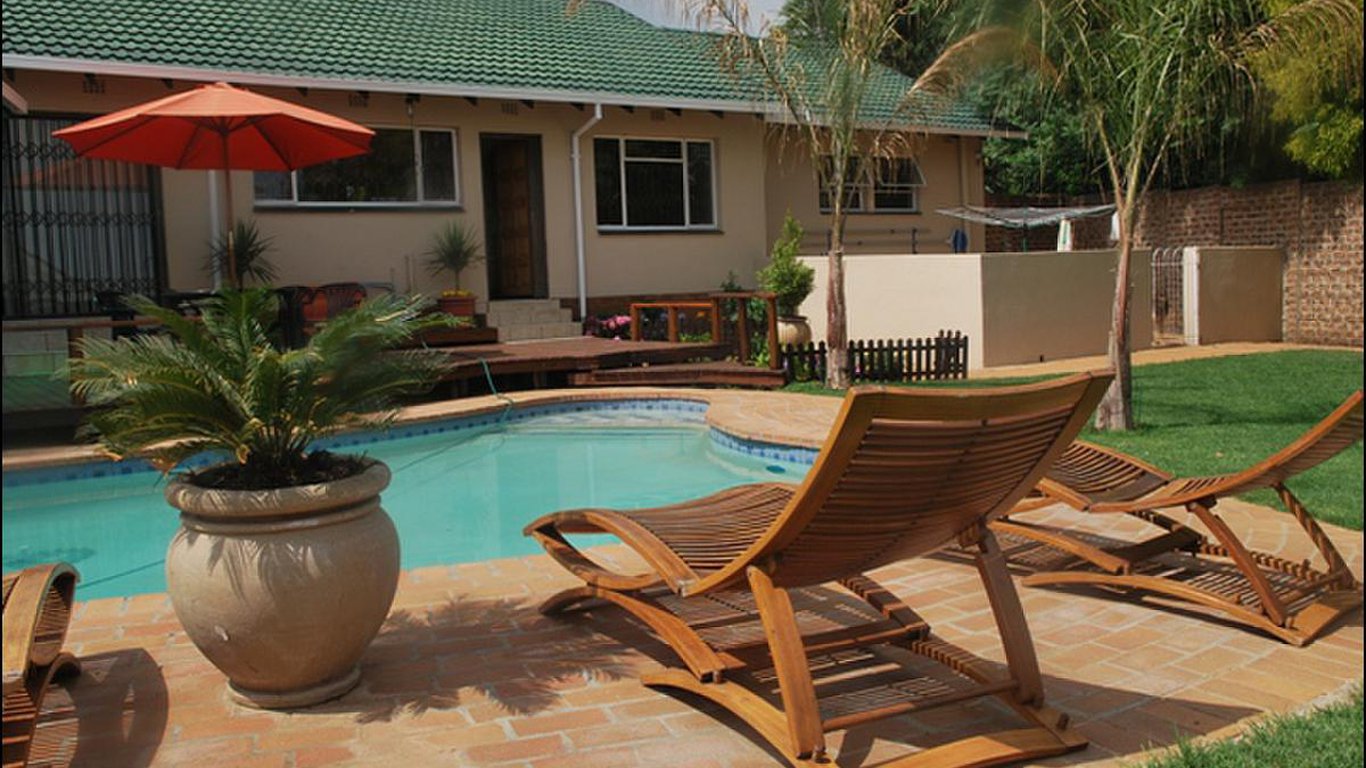 Karibu Guest House / B & B In Brakpan — Best Price Guaranteed