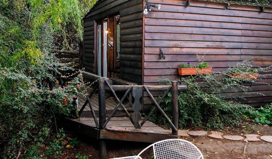 Rustic Wooden Cabin: Rustic Wooden Cabin 