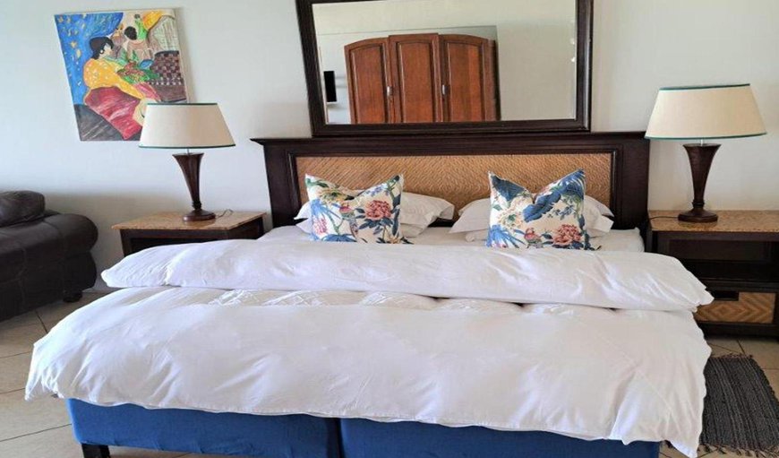 Superior King/Twin Room - Sea View: Bed