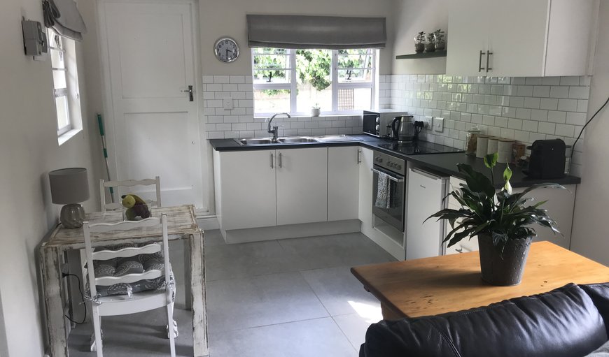 Open plan lounge, kitchen and dining area