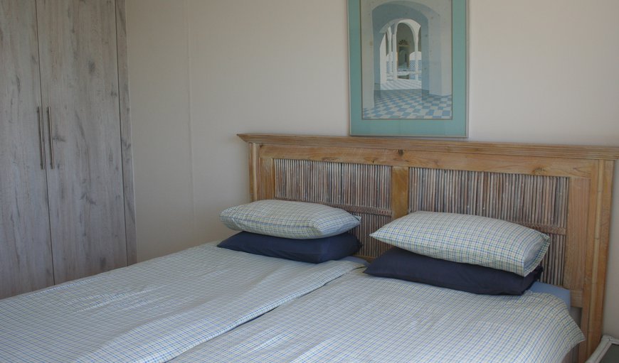 Large 3 Bedroom Cottage C69: Twin beds