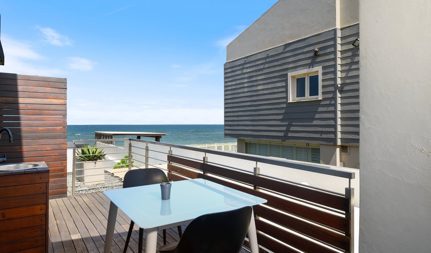 Whale Shark: Balcony view & sitting area