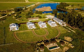 Duikersdrift Winelands Country Escape image