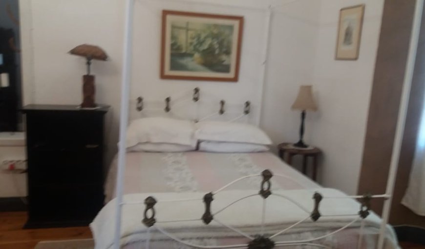 Double Bedroom - Inside the house (own entrance): Double room