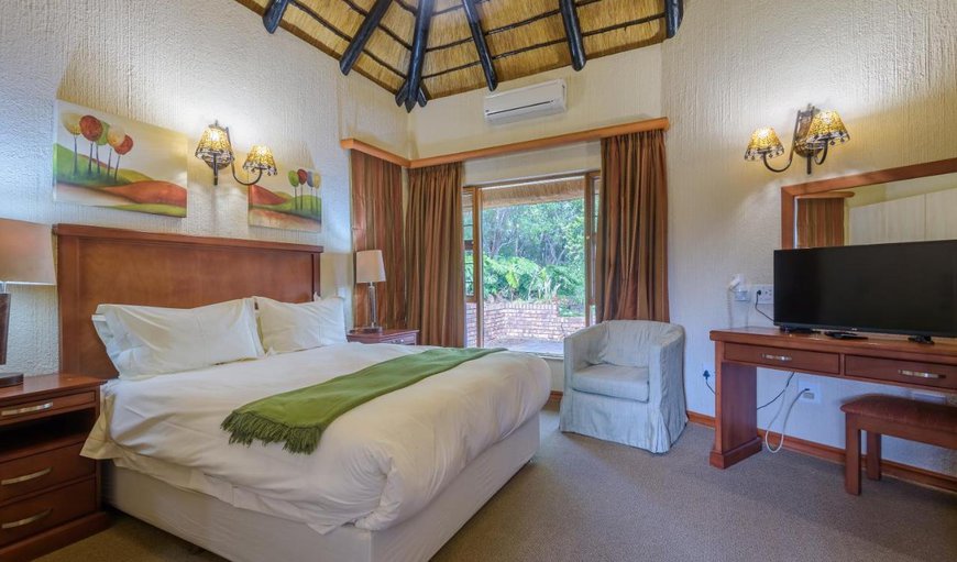 Kruger Park Lodge Unit No. 547: Main Bedroom