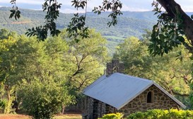 Bon Repose Cottages image