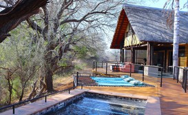 Fish Eagle Villa, Hippo Pools image