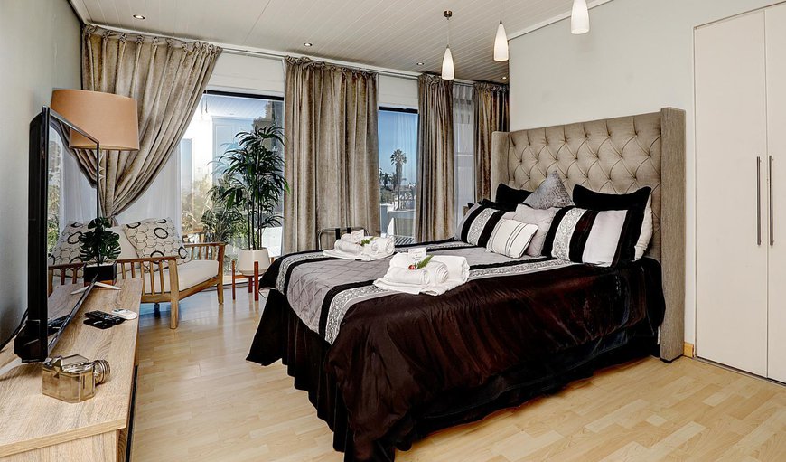 A1 - Luxury Double Room: Bed