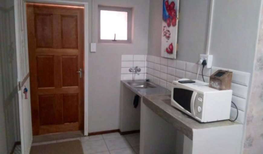 Twin Room 3: Kitchenette