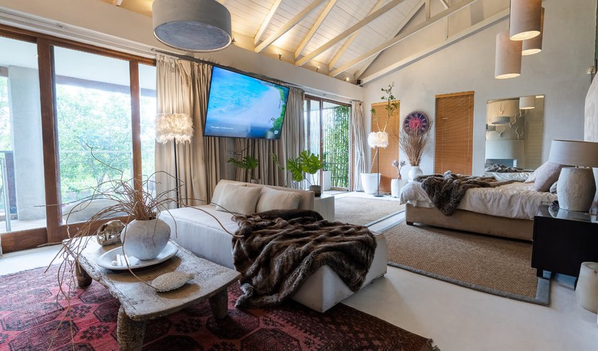 Large Contemporary African Home: Bedroom