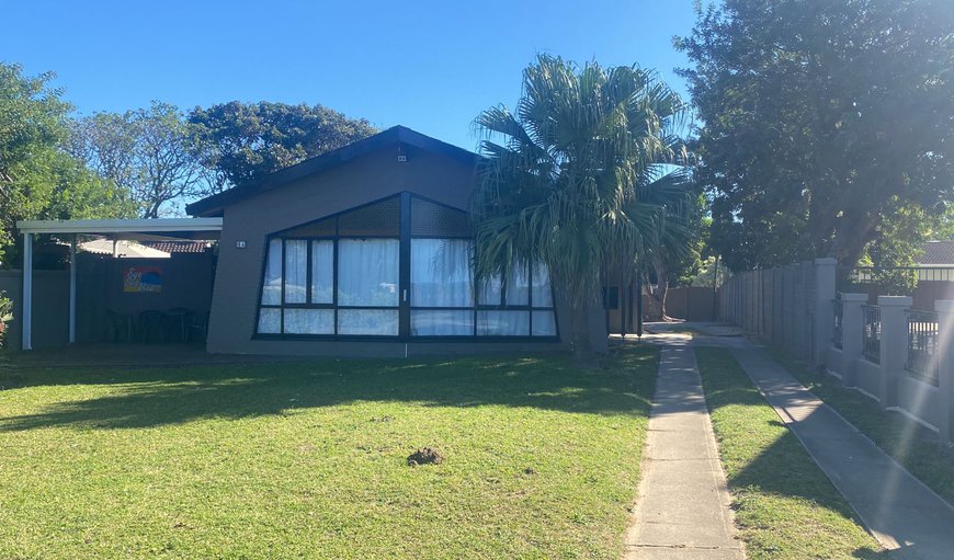 Front Yard in Uvongo, KwaZulu-Natal, South Africa