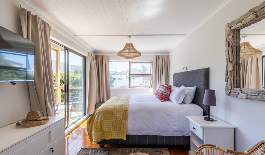 Abalone Beach House: Bedroom