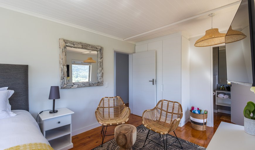 Abalone Beach House: Bedroom