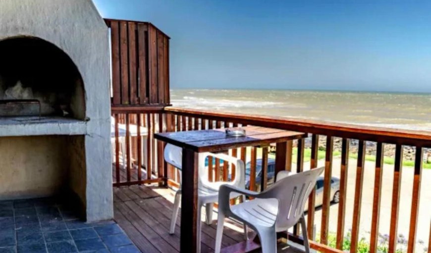 Sea view self-catering with Braai: Balcony/Terrace