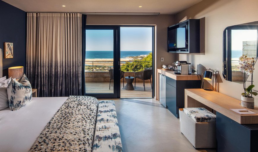King Room with Sea View: Bed