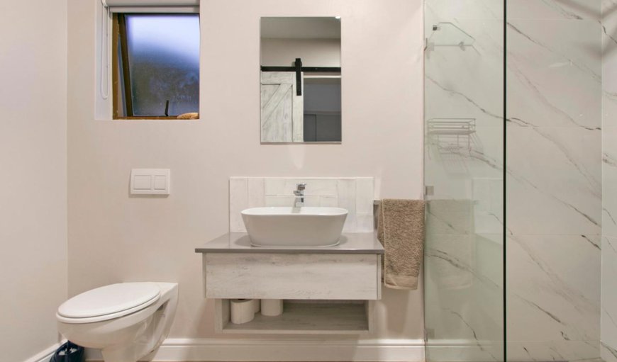 Zaria Sun Cottage: Bathroom