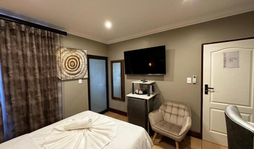 Double Room: TV and multimedia