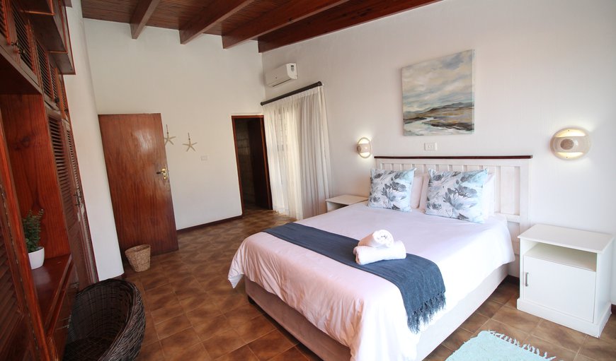 Summer Lodge Villa 2: Main Bedroom with air-con