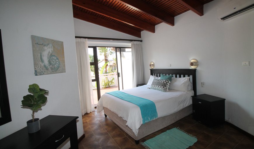 Summer Lodge Villa 3: Main Bedroom