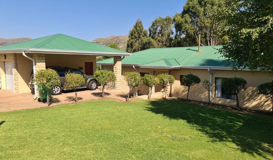 Single garage with extra parking in Clarens, Free State Province, South Africa