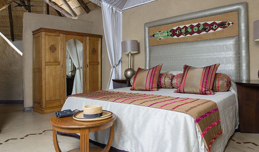 Classic Suites: Bedroom with a double bed.