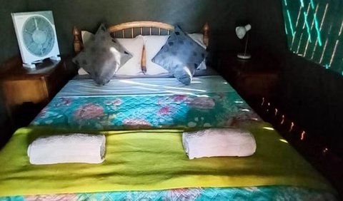 Comfort Tented Glamping: Bed (queen)