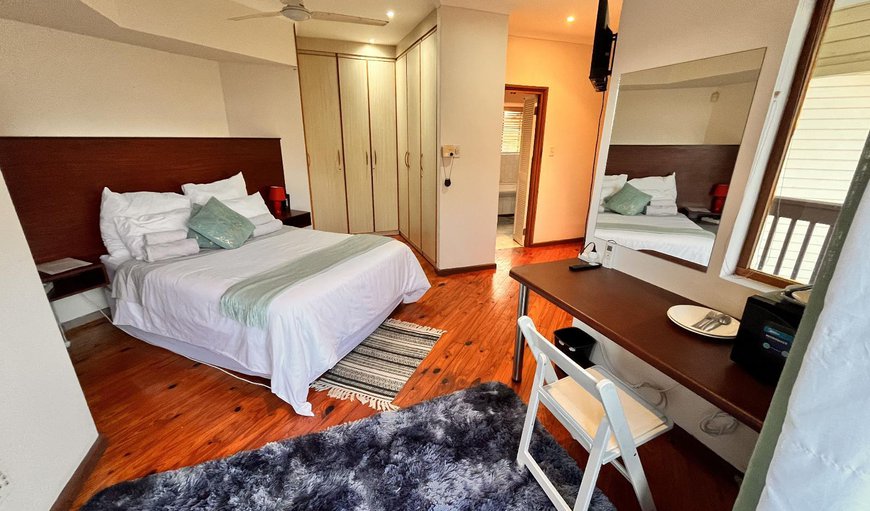 Deluxe Double Room with Balcony: Photo of the whole room