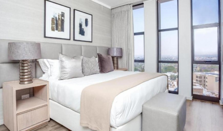 Luxury 2-bedroom Apartment 1013: Bed