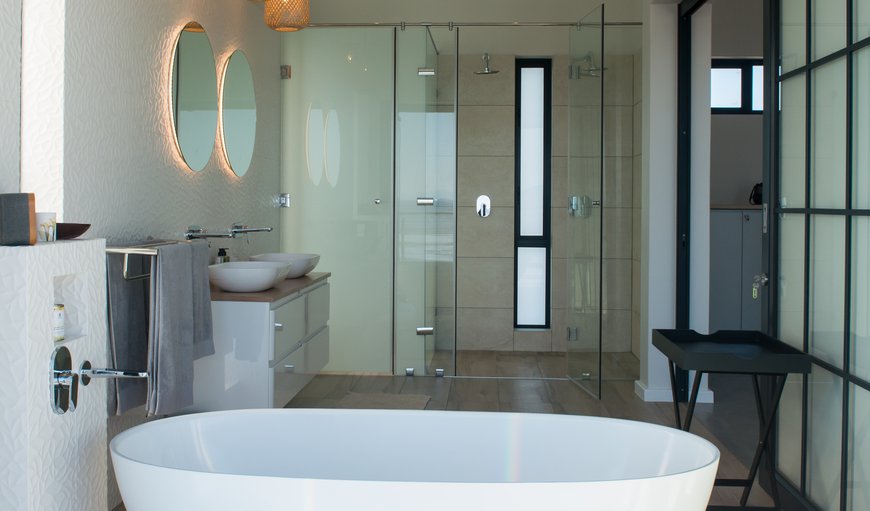 Holiday Home: Bathroom