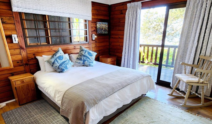 Milkwood Lodge 11: Bedroom