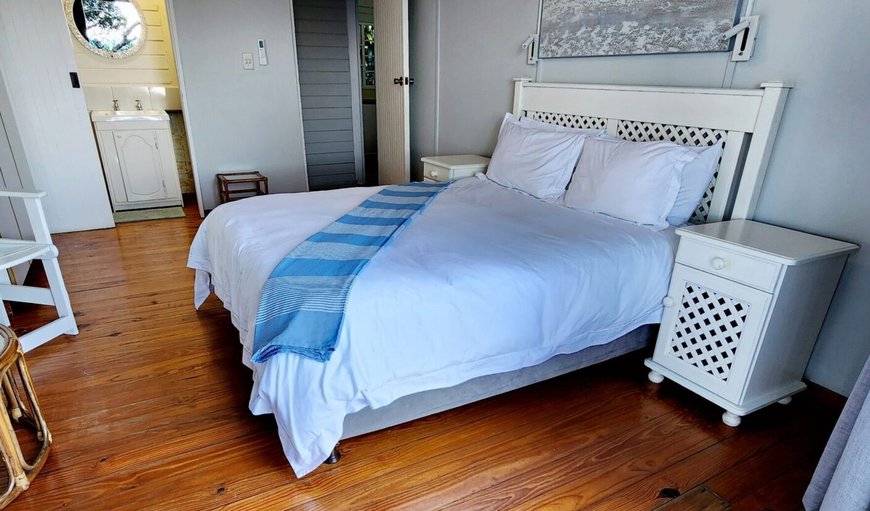 Milkwood Lodge 12: Bedroom