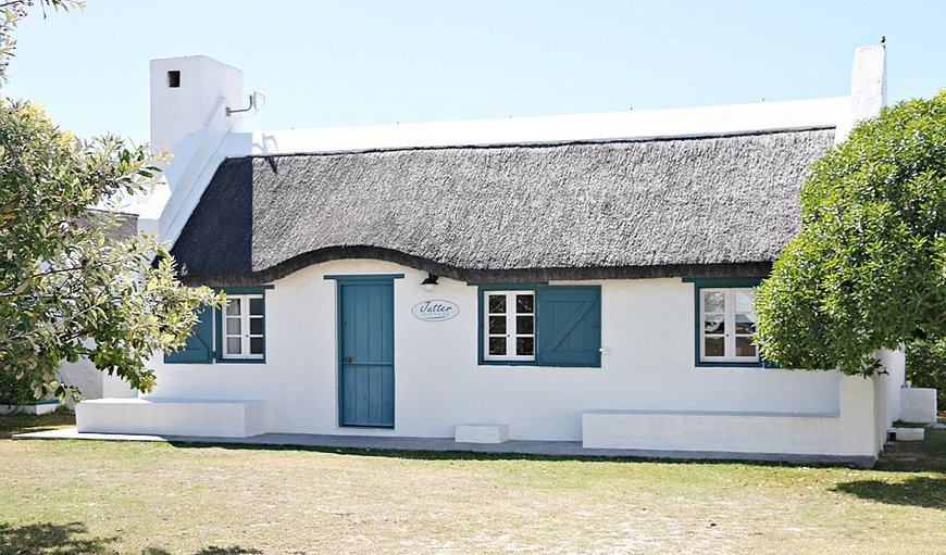 Welcome to Jutter Cottage Langezandt in Langezandt, Struisbaai, Western Cape, South Africa