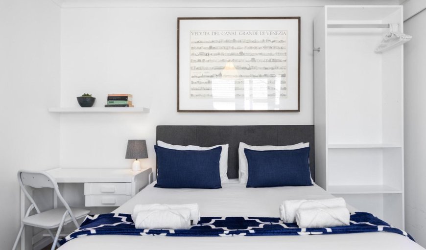 Uptown Retreat: Bed