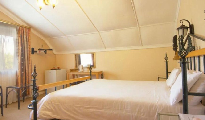 Luxury Double Room: Bed