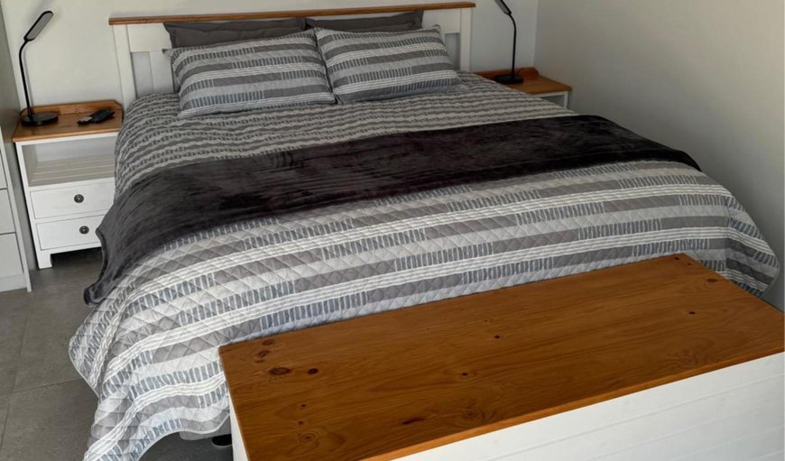 Struisbaai Studio Apartment: Bed