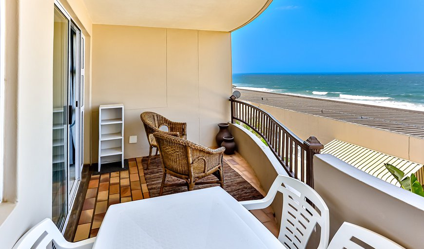 Balcony with outdoor seating